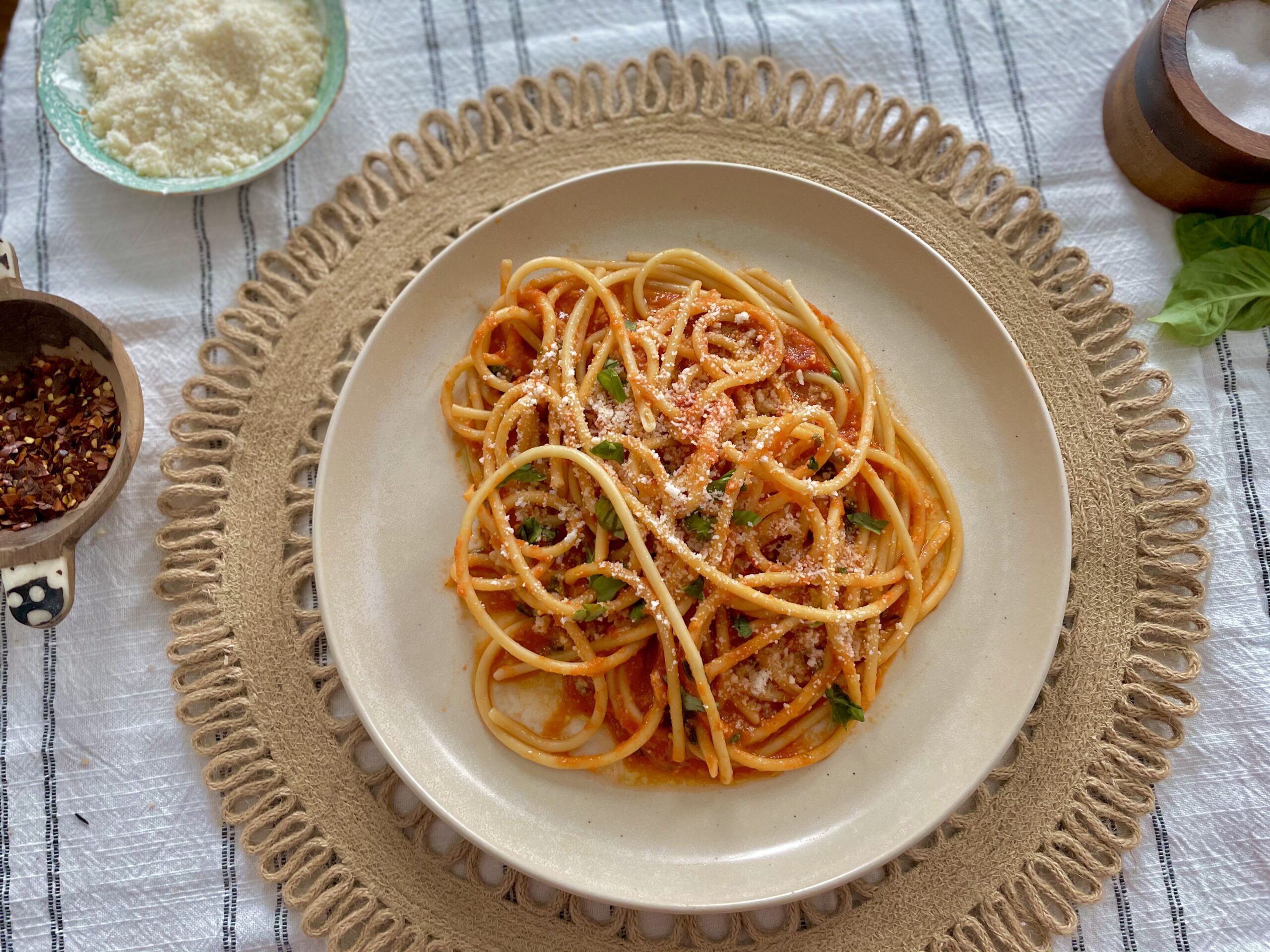 Easy Homemade Tomato Sauce Recipe